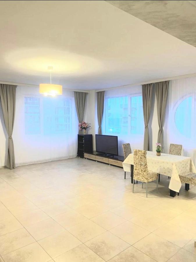 Virgo Apartaments Summer Land Mamaia Exteriör bild