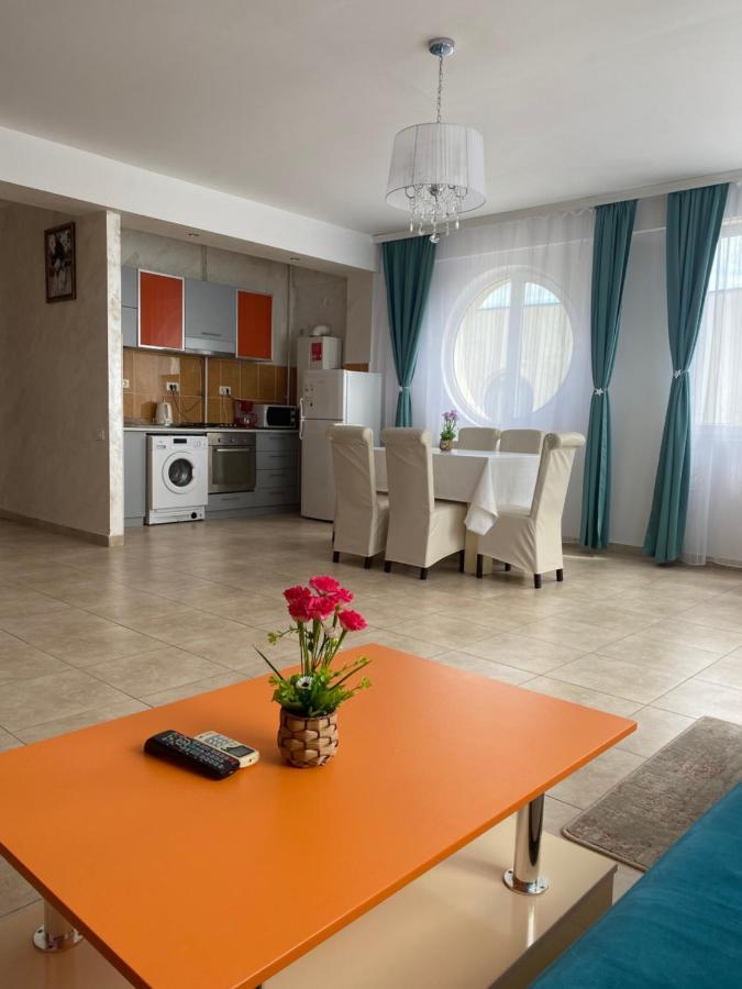 Virgo Apartaments Summer Land Mamaia Exteriör bild